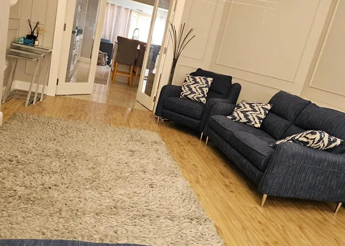 Dublin Modern 4-5 Bedroom House