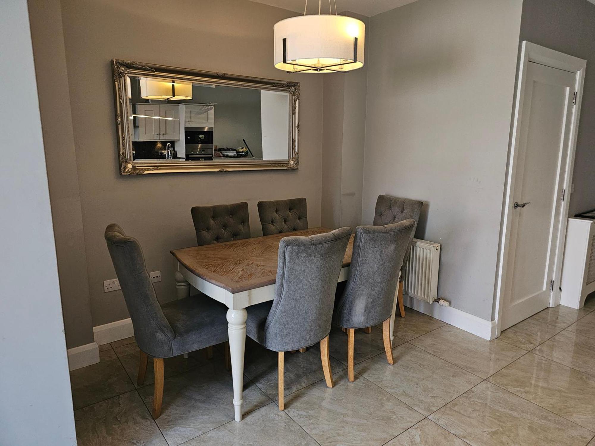 Modern 4-5 Bedroom House Vakantiehuis *
