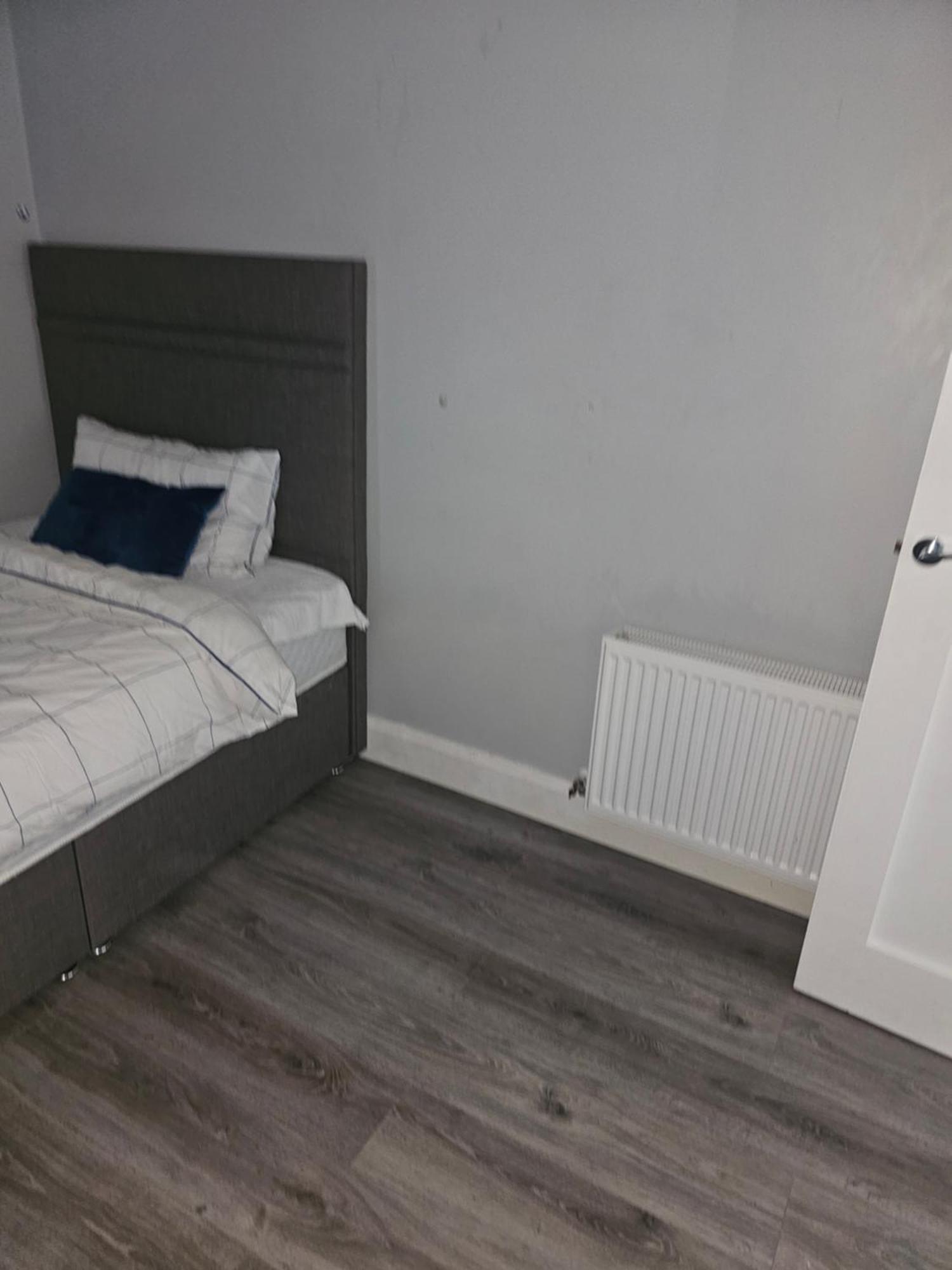 Modern 4-5 Bedroom House Vakantiehuis